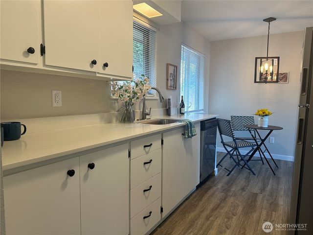 1010 W Pioneer, Puyallup, WA 98371