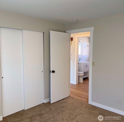 1010 W Pioneer, Puyallup, WA 98371
