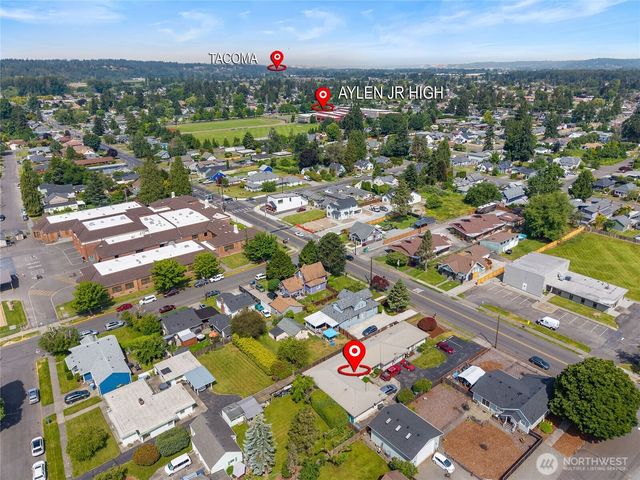 1010 W Pioneer, Puyallup, WA 98371