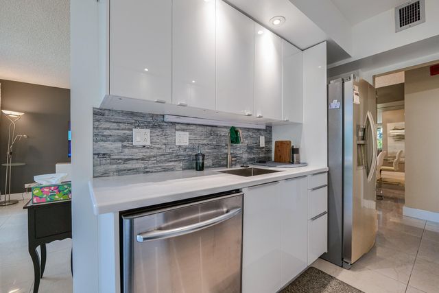 7100 Radice Court 204, Lauderhill, FL 33319