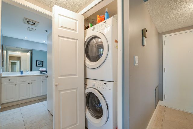 7100 Radice Court 204, Lauderhill, FL 33319