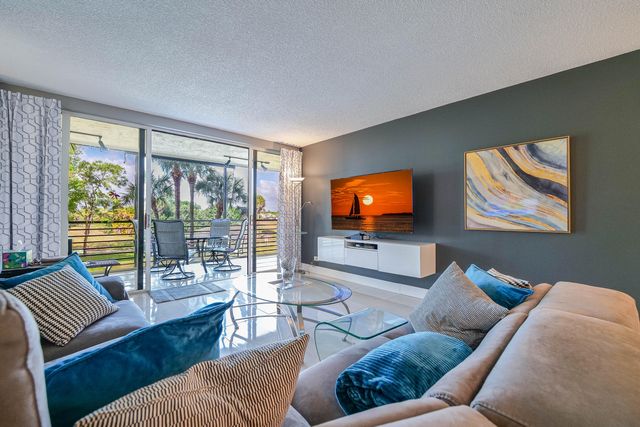 7100 Radice Court 204, Lauderhill, FL 33319