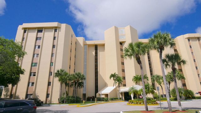 7100 Radice Court 204, Lauderhill, FL 33319