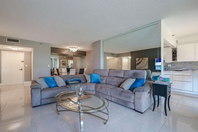 7100 Radice Court 204, Lauderhill, FL 33319