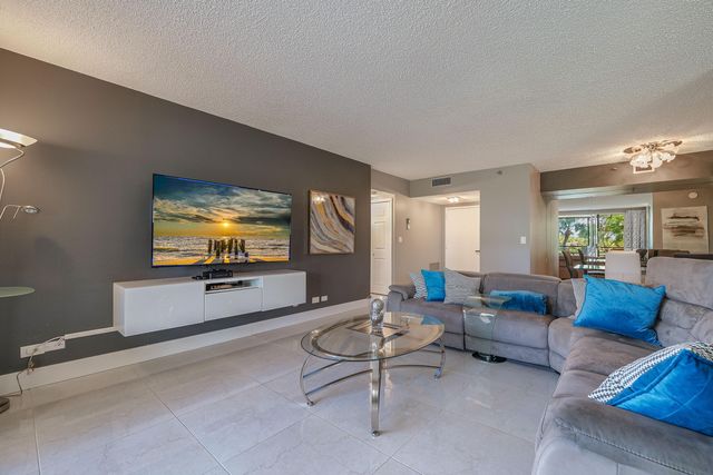 7100 Radice Court 204, Lauderhill, FL 33319