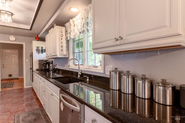 2 E 500 S, Jerome, ID 83338