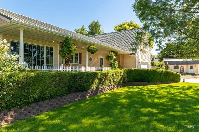 2 E 500 S, Jerome, ID 83338