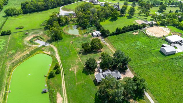 1539 Liberty Ln, Gallatin, TN 37066