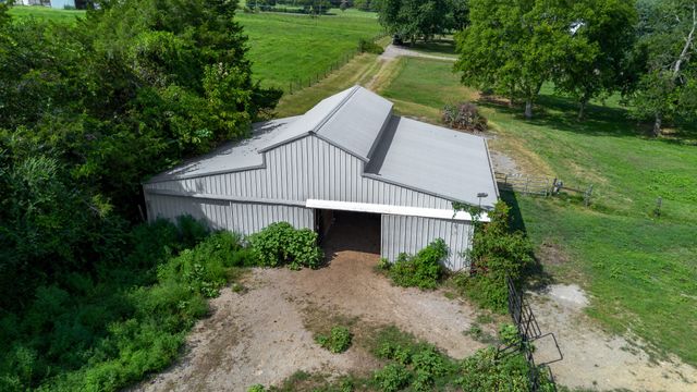 1539 Liberty Ln, Gallatin, TN 37066