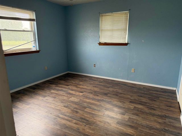 115 N Crater Creek Rd, Cache, OK 73527