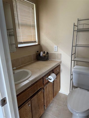 115 N Crater Creek Rd, Cache, OK 73527