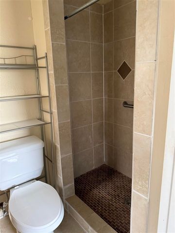 115 N Crater Creek Rd, Cache, OK 73527