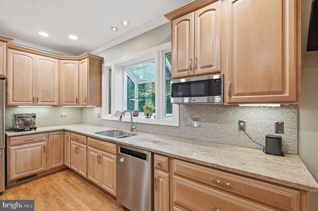 3705 LINDA LN, Annandale, VA 22003