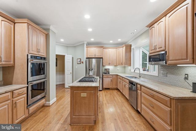 3705 LINDA LN, Annandale, VA 22003