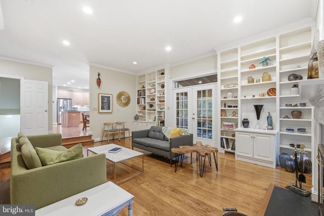 3705 LINDA LN, Annandale, VA 22003