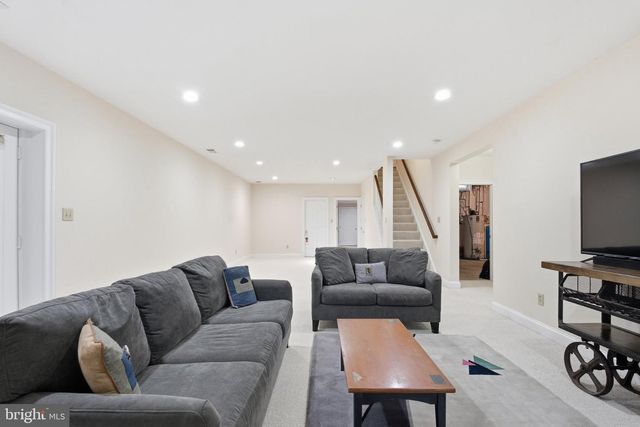 3705 LINDA LN, Annandale, VA 22003