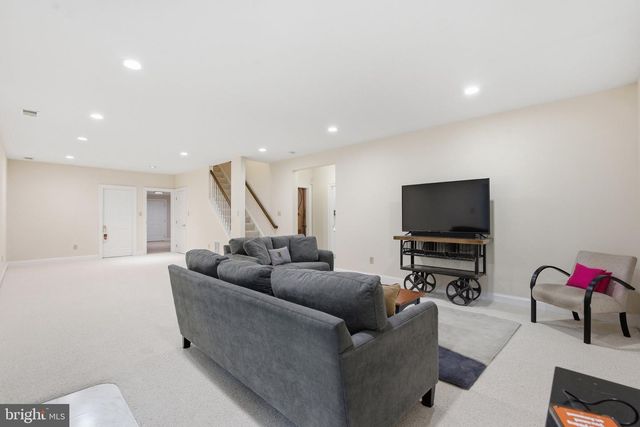 3705 LINDA LN, Annandale, VA 22003