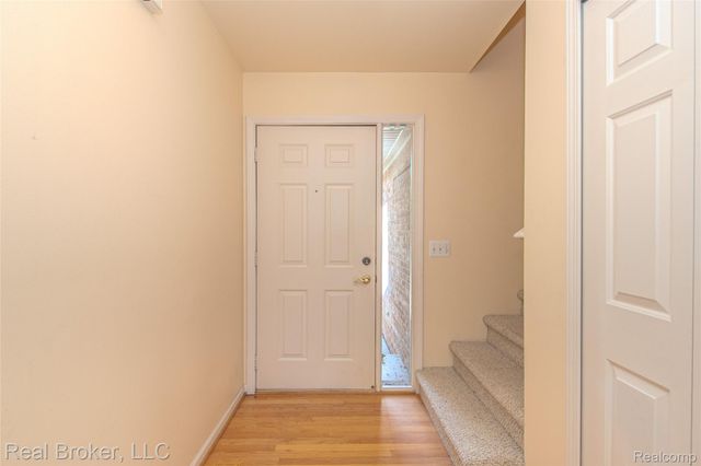 300 Avium Lane, Canton Charter Township, MI 48187