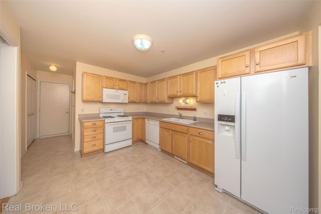 300 Avium Lane, Canton Charter Township, MI 48187
