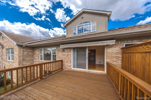 300 Avium Lane, Canton Charter Township, MI 48187