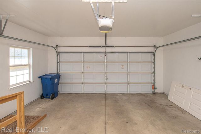 300 Avium Lane, Canton Charter Township, MI 48187