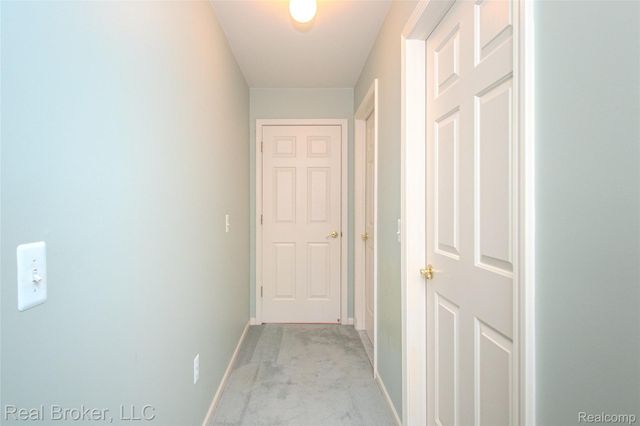 300 Avium Lane, Canton Charter Township, MI 48187