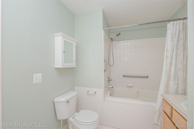 300 Avium Lane, Canton Charter Township, MI 48187