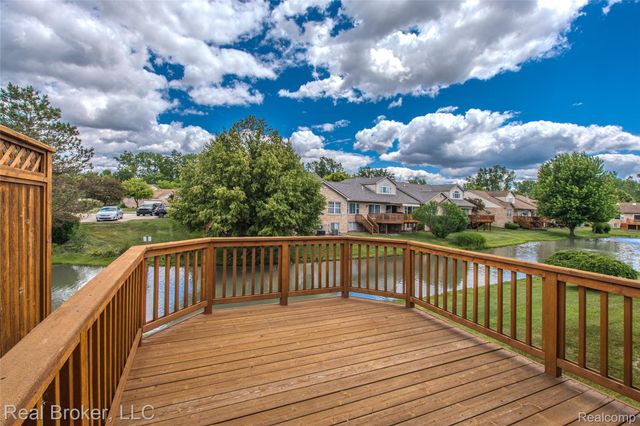 300 Avium Lane, Canton Charter Township, MI 48187