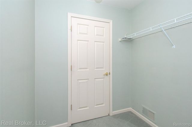 300 Avium Lane, Canton Charter Township, MI 48187