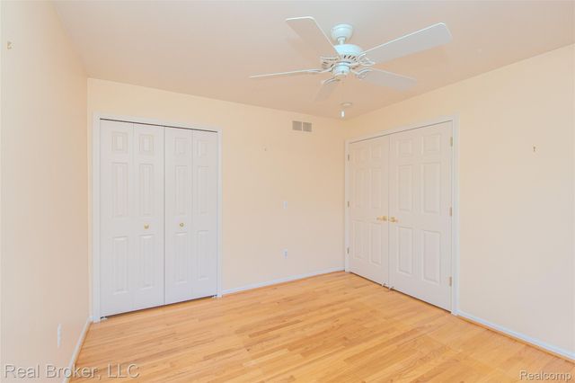 300 Avium Lane, Canton Charter Township, MI 48187