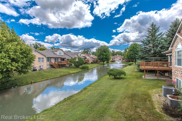 300 Avium Lane, Canton Charter Township, MI 48187
