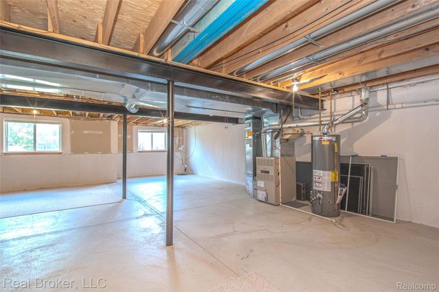 300 Avium Lane, Canton Charter Township, MI 48187