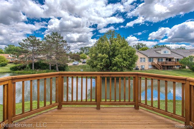 300 Avium Lane, Canton Charter Township, MI 48187