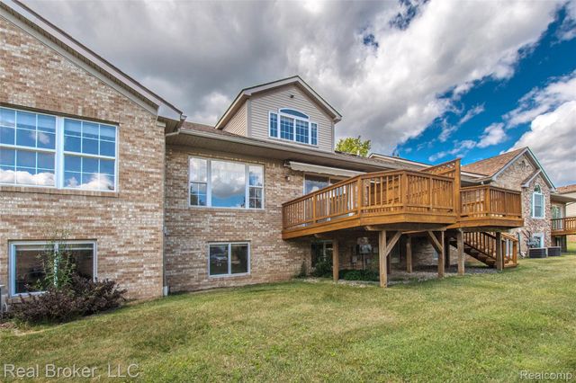 300 Avium Lane, Canton Charter Township, MI 48187