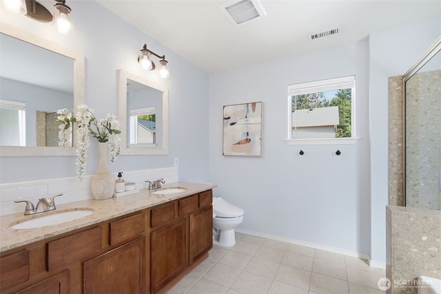36706 SE Gravenstein Court, Snoqualmie, WA 98065