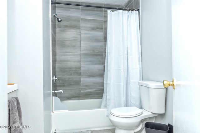 1431 Pueblo Court, Toms River, NJ 08755