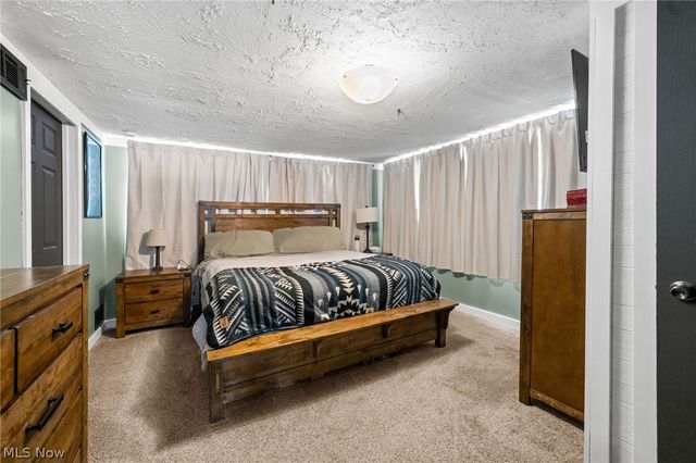 3504 Wakefield Creek Road, Farmdale, OH 44417