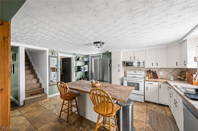 3504 Wakefield Creek Road, Farmdale, OH 44417