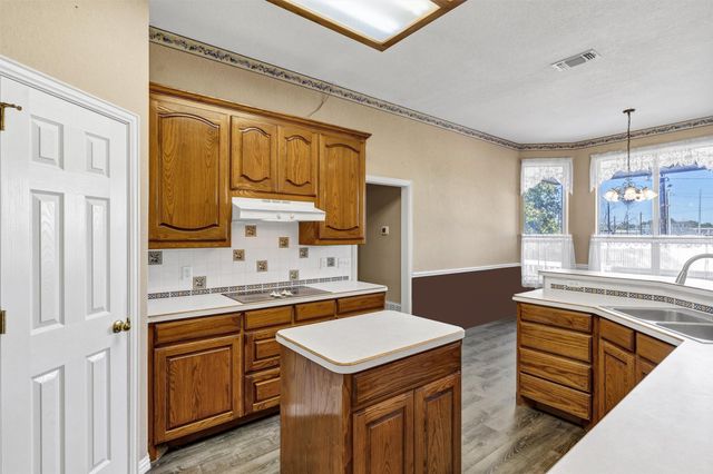 3911 Bonita Court, Granbury, TX 76049