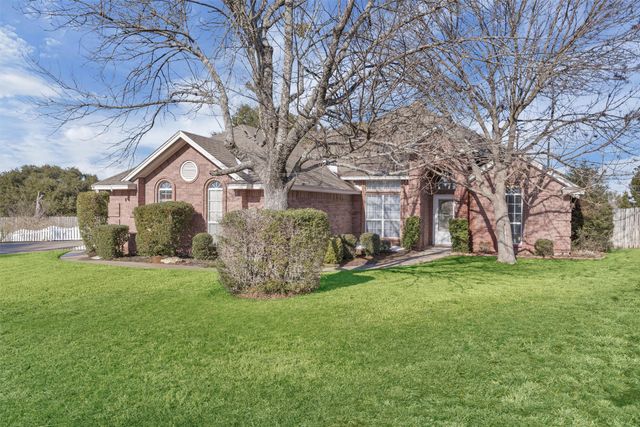 3911 Bonita Court, Granbury, TX 76049