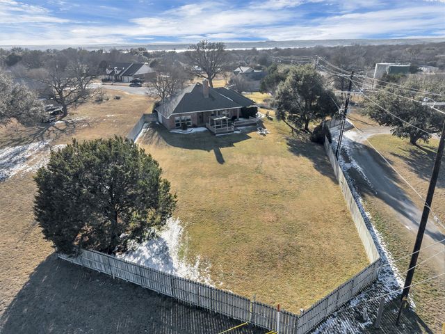 3911 Bonita Court, Granbury, TX 76049