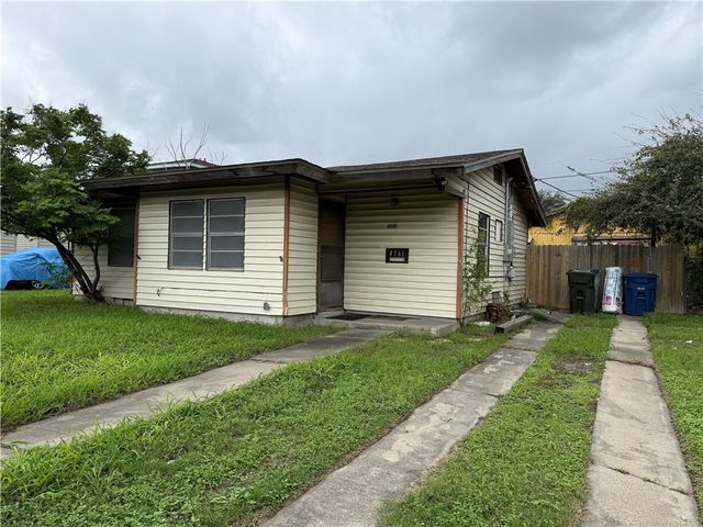 4541 Larkspur, Corpus Christi, TX 78416