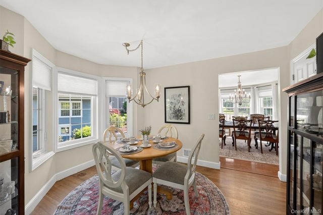 40 Nottingham Way, Mahopac, NY 10541