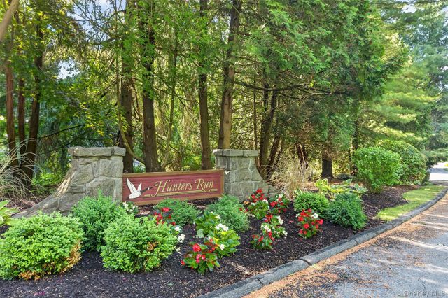 40 Nottingham Way, Mahopac, NY 10541