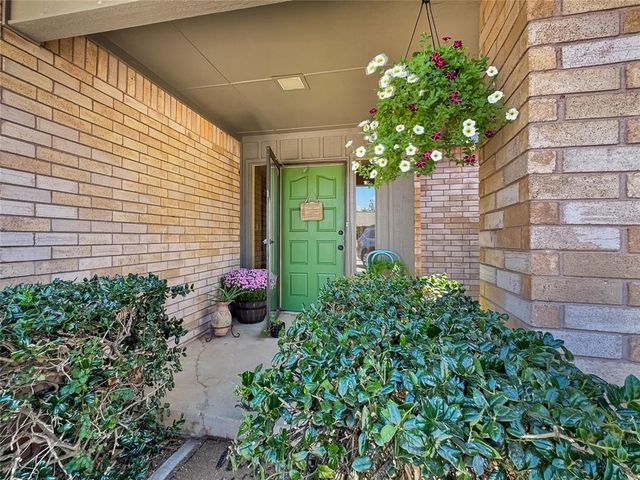 2302 Lindenwood Lane, Norman, OK 73071