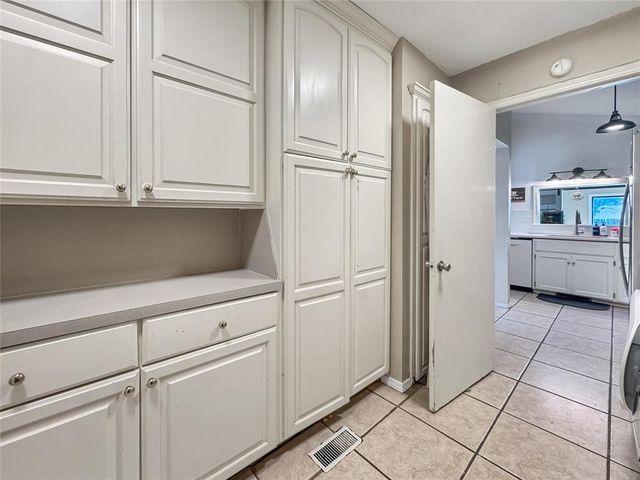 2302 Lindenwood Lane, Norman, OK 73071