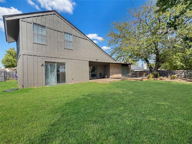2302 Lindenwood Lane, Norman, OK 73071