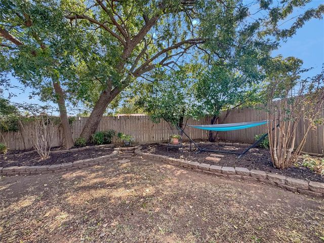 2302 Lindenwood Lane, Norman, OK 73071