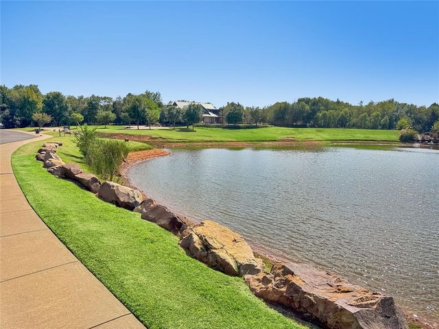 2302 Lindenwood Lane, Norman, OK 73071