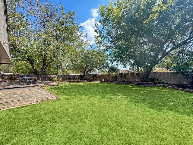 2302 Lindenwood Lane, Norman, OK 73071